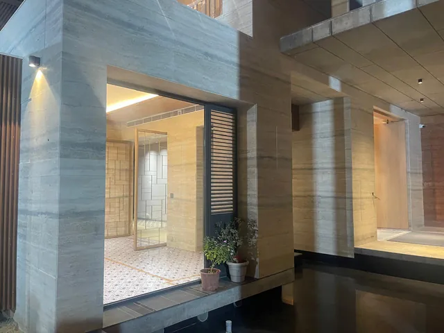 Ambica Timber Residence stone work by Stonedge — photo 8 of 11