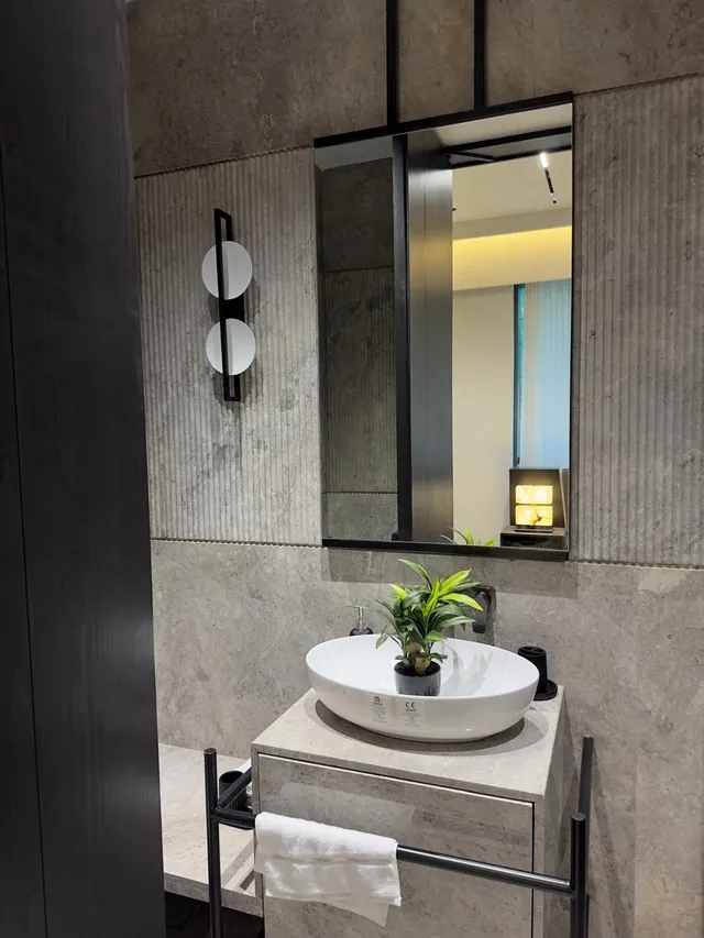 Zade Luxuria stone work by Stonedge — photo 15 of 17